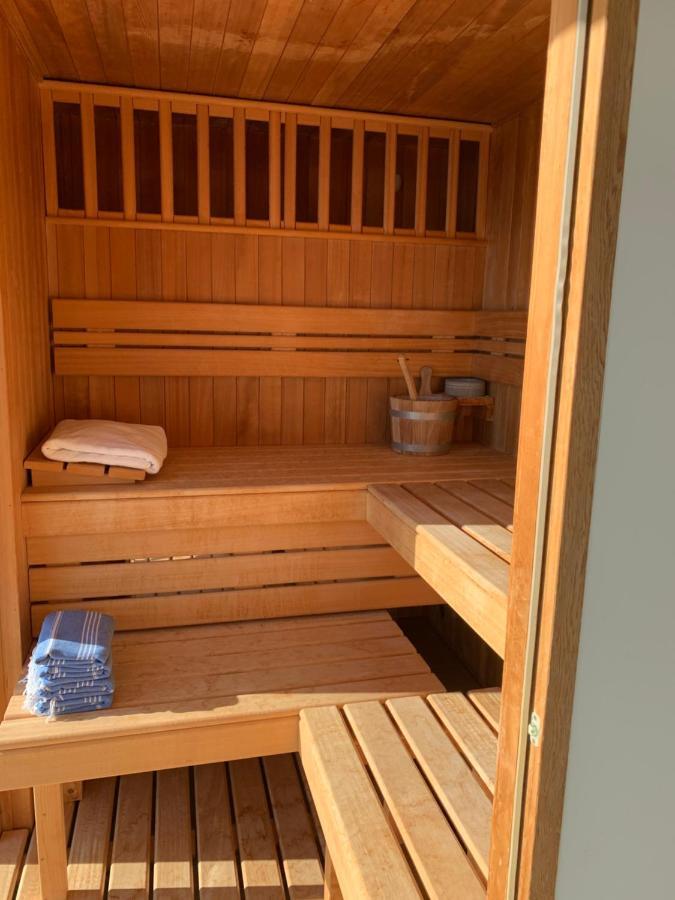 Villa Basthel Direct Aan Zee ,Verwarmd Zwembad En Sauna Барич-Драга Экстерьер фото