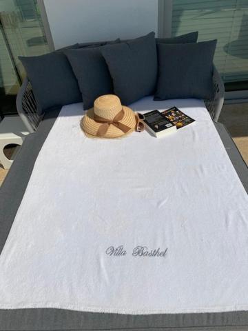 Villa Basthel Direct Aan Zee ,Verwarmd Zwembad En Sauna Барич-Драга Экстерьер фото
